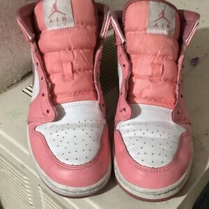 Title: Air Jordan 1 Mid GS "Valentine's Day" 2023 - Size 6.5Y - Pink White